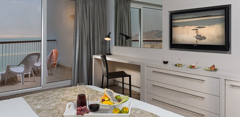 David Dead Sea - Bedroom view with Balcony