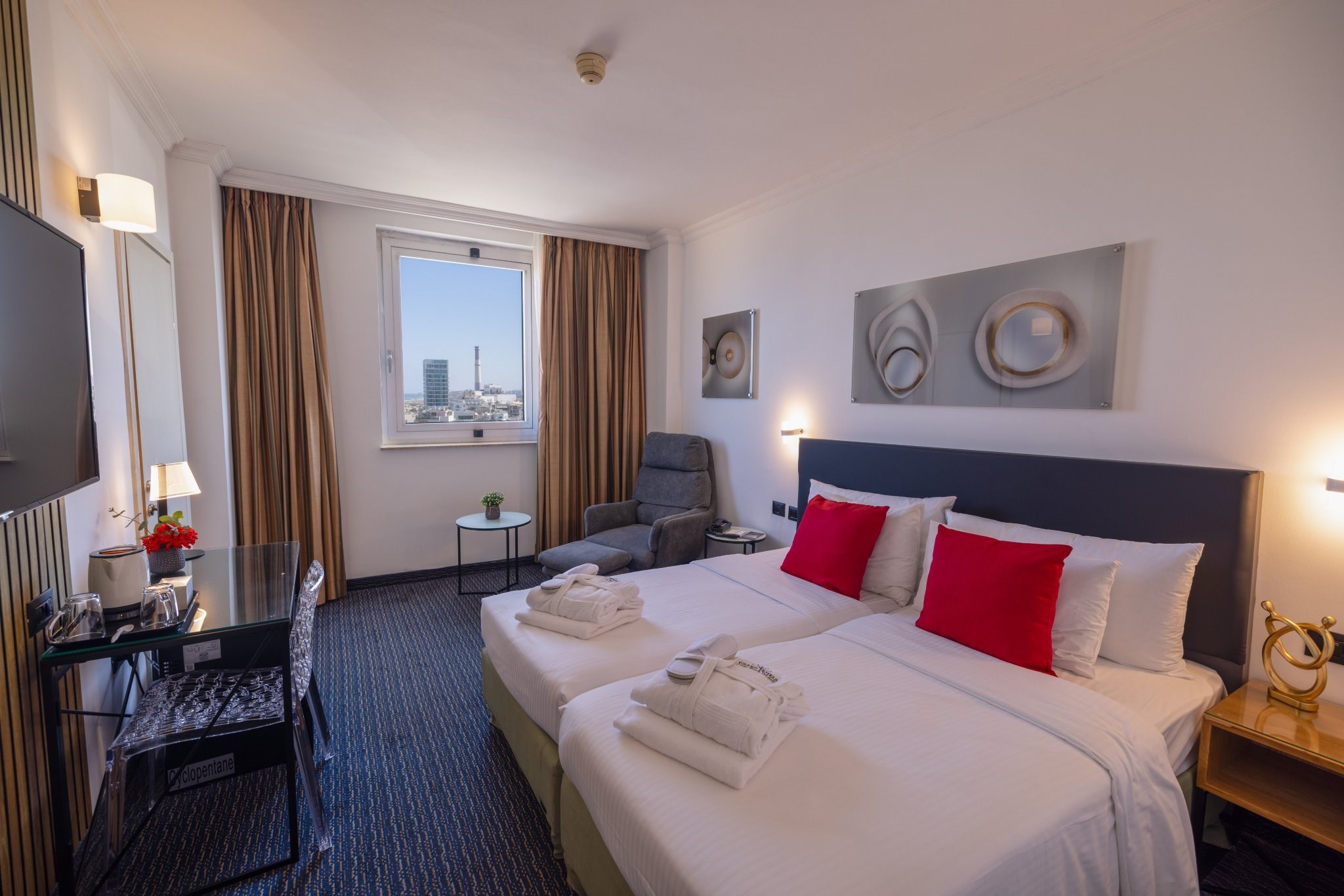 Grand Beach Hotel Tel Aviv | Hotel Rooms