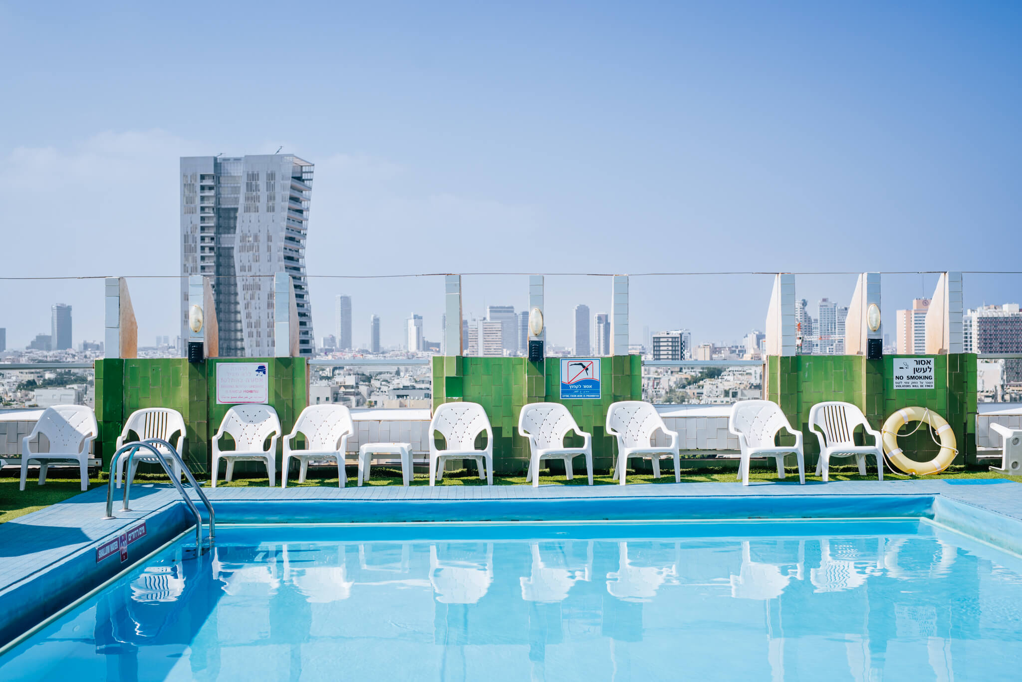 Grand Beach Hotel Tel Aviv | Swimming Pool