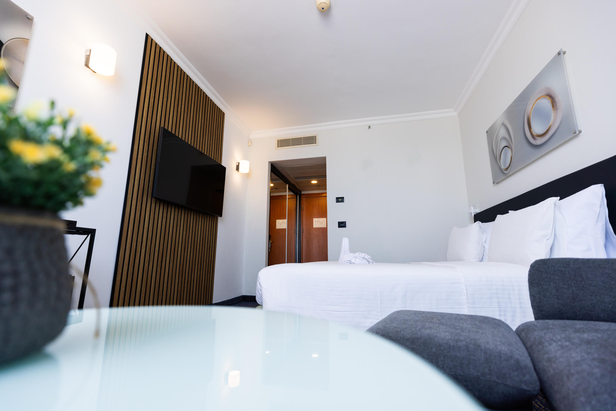 Grand Beach Hotel Tel Aviv | Hotel Rooms