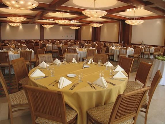 Grand Court Jerusalem - indoor dining area