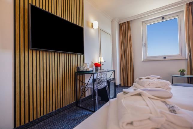 Grand Beach Hotel Tel Aviv | Hotel Rooms