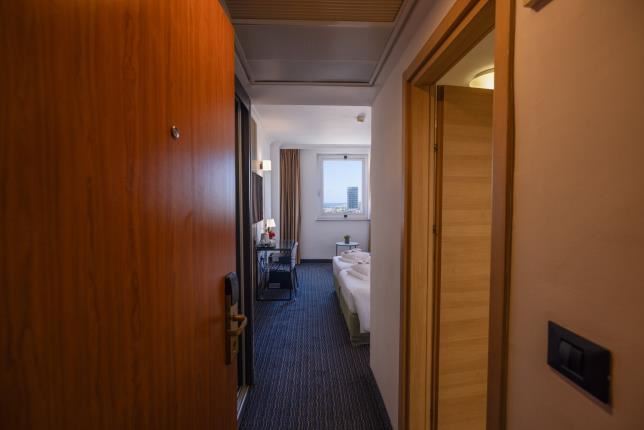 Grand Beach Hotel Tel Aviv | Hotel Rooms