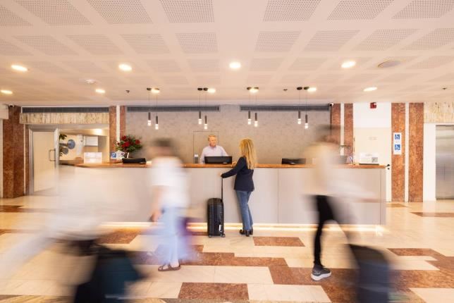 Grand Beach Hotel Tel Aviv | Lobby