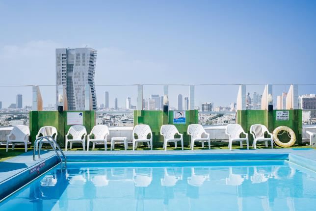 Grand Beach Hotel Tel Aviv | Swimming Pool